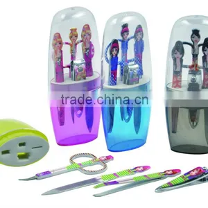 4 Pcs Mini Size Travel Manicure Set Personal Care Manicure Set In Plastic Box thumbnail-1