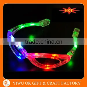 Plastic LED Flashing Light Up Crazy Glasses thumbnail-1