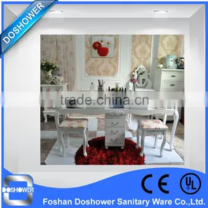New European Style Modern Manicure Table Salon Furniture thumbnail-3
