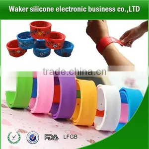 Oem Silicone Slap Bracelet Wholesale/plastic Bangles Cheap Bulk Silicone Slap Wristband Cheap Item to Sell thumbnail-3