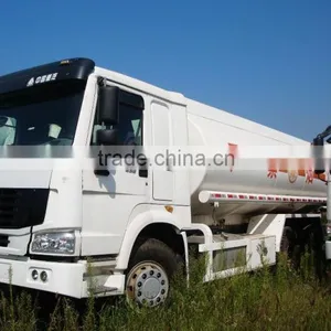 HOWO Chinese High-quality Oil Tank Truck 20L Sinotruk thumbnail-5