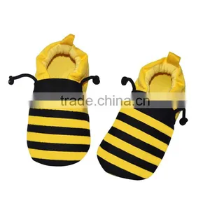 Lovely Bee Cotton Baby Booties thumbnail-1