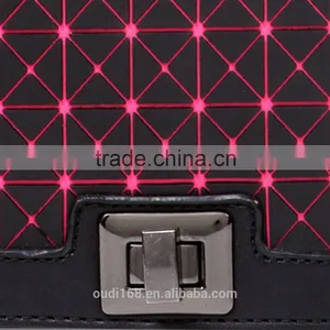 High Quality Metal Decorate Handbag Accessories Metal Bag Turn Lock thumbnail-6