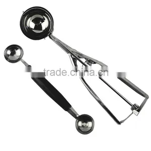 Set of 2pcs Ice Cream Scoop Melon Baller Fruit Tool Set thumbnail-1