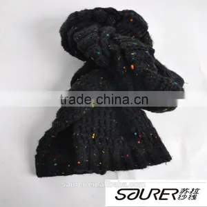Eco-friendly Fashionable Knitting Scarf thumbnail-1