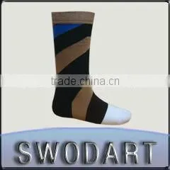 High Quality Soft Colorful Cotton Socks Men Stripe Custom Socks thumbnail-1