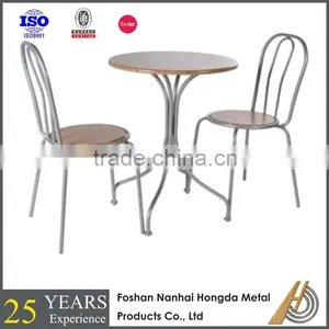 Wooden Round Dinner Table thumbnail-3