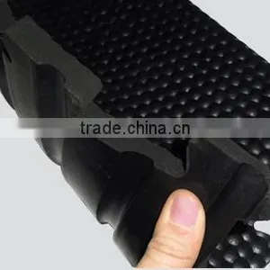 Dense Stud Rubber Stable Mat, Cow Mat, Rubber Flooring for Horse thumbnail-3