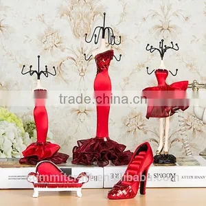 Wedding Gift Polyresin Polished Jewelry Holder Figurines thumbnail-4