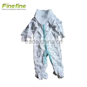 Top Quality Newborn Soft Cotton Unisex Plain Baby Rompers With Waterproof Bib thumbnail-1