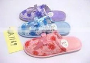 Women Indoor Slippers thumbnail-1