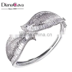Exclusive Design Com Baguette Cut CZ New Bridal Jewelry Leaf Shape Bangle thumbnail-1
