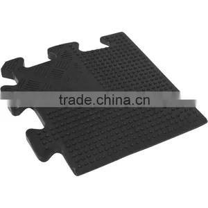 Professional Rubber Interlocking Floor Mats Set 16 Piece thumbnail-3