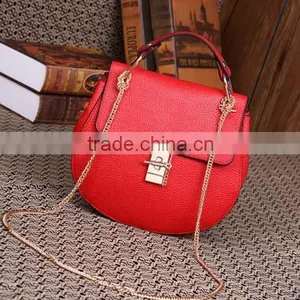 Posh Round Shell Style Snap Closure Women pu Sling Bag With Metal Chain thumbnail-3