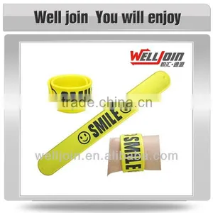 Promotional Customized Logo Cheap Reflective Slap Band thumbnail-3