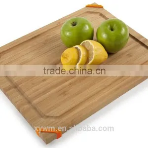 Bamboo Silicone Corner Grip Cutting Board thumbnail-1
