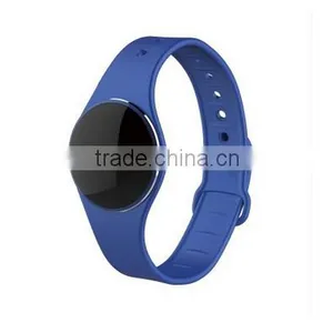 Smart Watch With OLED Display thumbnail-3