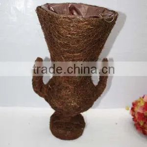Rattan Flower Bouquet Holder thumbnail-1
