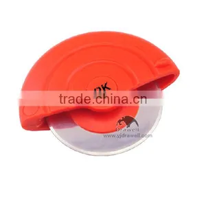 KA-4327 2.6" Diameter Blade Stainless Steel Pizza Cutter thumbnail-1