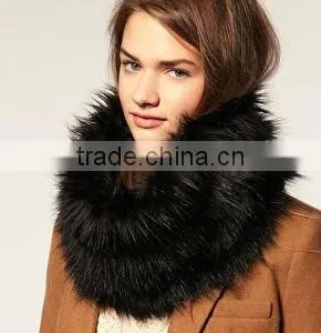 Ladies Winter Fashion Fake Fur Neck Warmer Scarf Factory thumbnail-1