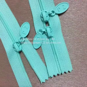 TXT Brand #5 Plastic Zipper With Normal Teeth Three Puller Open End High Quality and Low Price Garment Accessories thumbnail-4