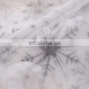 100%Polyester Super Soft Coral Fleece Snowflake Printed Plush Throw Blanket thumbnail-4