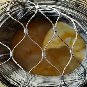 Factory Directly Supply Flexible Stainless Steel Wire Rope Mesh Net 304 Wire Rope Ferrule Mesh thumbnail-5