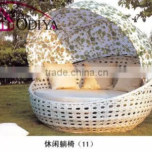 Outdoor Rattan Daybed With Canopy thumbnail-4