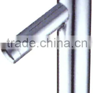 Kitchen Faucet thumbnail-1