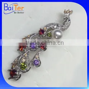 China Wholesale Shinny CZ Cubic Zircon Peacock Brooch Jewelry/Elegant Fashion Peacock Brooch thumbnail-2