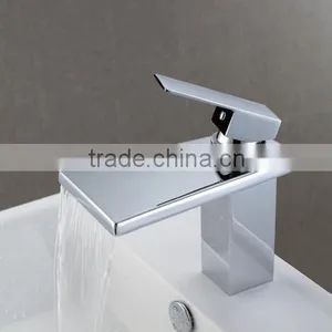 Water-mount Brass High Quality Chrome Basin Faucet thumbnail-3