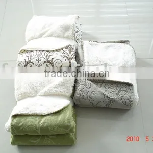 100% Polyester Knit Embossed Short Fur With Sherpa Throw thumbnail-1