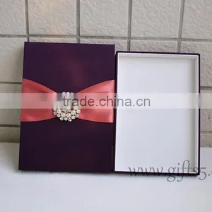 High Quality Elegant Custom Handmade Wedding Invitation Gift Boxes thumbnail-2