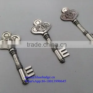 Personalized Decorative Metal Rhinestone Key Chain thumbnail-3