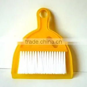 Low Price Dustpan & Brush Set for Table thumbnail-3