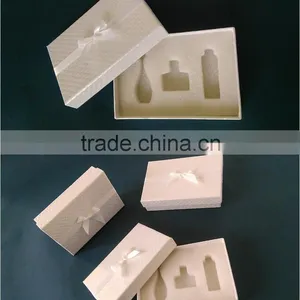 China Factory Wholesale Custom Cardboard Jewelry Box, White Beautiful Gift Box thumbnail-1