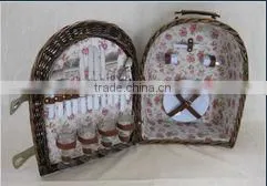 Fasional Willow Picnic Basket thumbnail-1