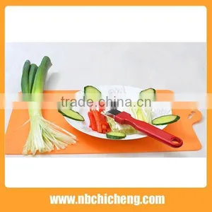 Multi- Shredded Onion Knife thumbnail-3