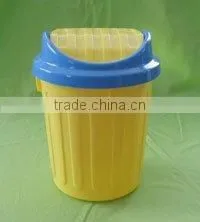 Mini Plastic Family Use Dustbin thumbnail-1