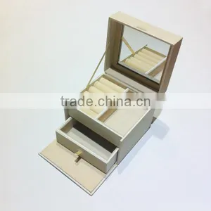 White Leather Jewelry Set Box Collection thumbnail-1