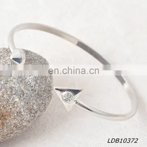 Immitation Rhodium Arrows Cuff Bracelet thumbnail-1