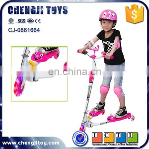 Kids Flicker Game 3 Wheels Swing Scooter Cartoon Caterpillar Theme Frog Kick Scooter thumbnail-1