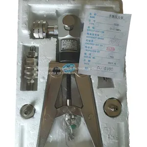 Y039 Field Pressure Calibrator Hand Held Pressure Calibrator 0~20Bar thumbnail-1