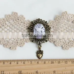 >> 15074 SWRetro Vintage Ladies Beige Beauty Bacelets, Lace Cuff Bracelet / thumbnail-3