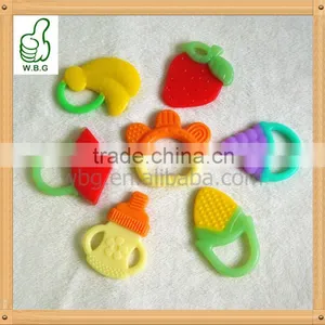 Soft Banana Silicone Baby Teether for Biting thumbnail-4
