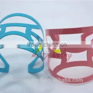 Fashion Cuff Bracelets for Women With Hollow Out Blue&Pink Color Irregular Pattern Bangles Bracelet for 2016 New Intrend Style thumbnail-2