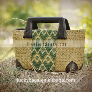 Embroidery Straw Bags New Arrival Fashion Women Handbag Plastic Handle Cute Straw Bag thumbnail-4