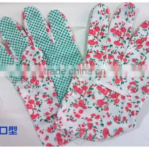 Garden Tool With Garden Glove thumbnail-2