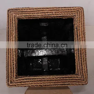Square Planter thumbnail-3