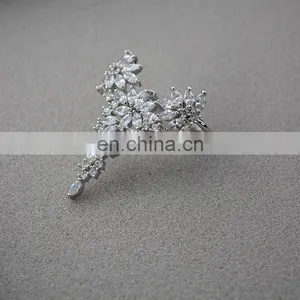 Exaggerated Feathers Zircon Ring Rhinestone Fashion Ladies Temperament Opening Ring thumbnail-4